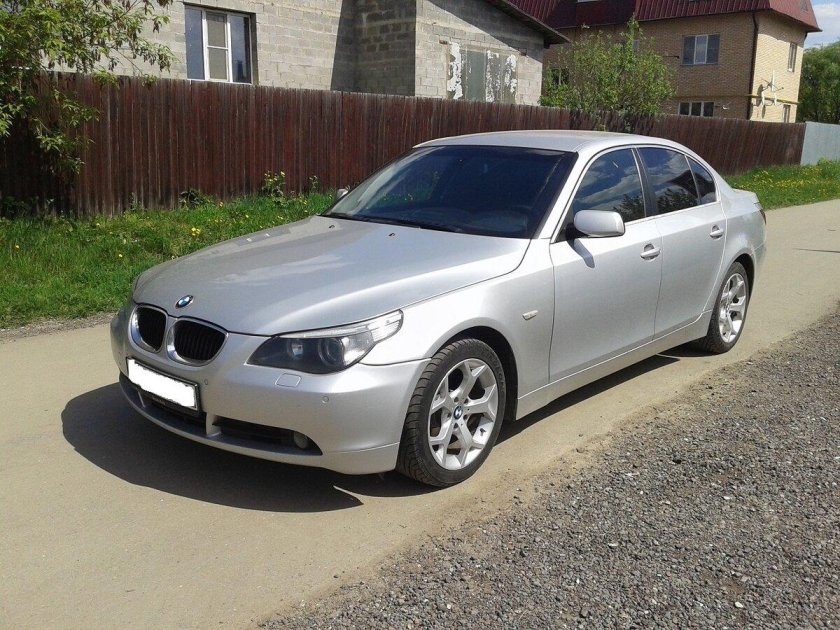 BMW 5 2004