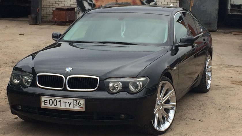 BMW 7 2004