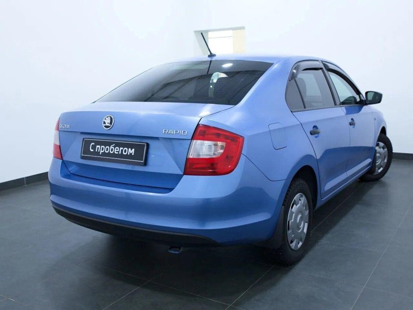 Шкода Рапид хэтчбек 2015