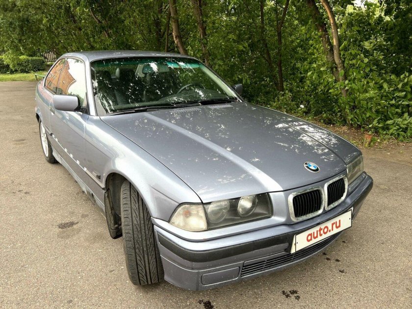 Аптечка БМВ 1995 года