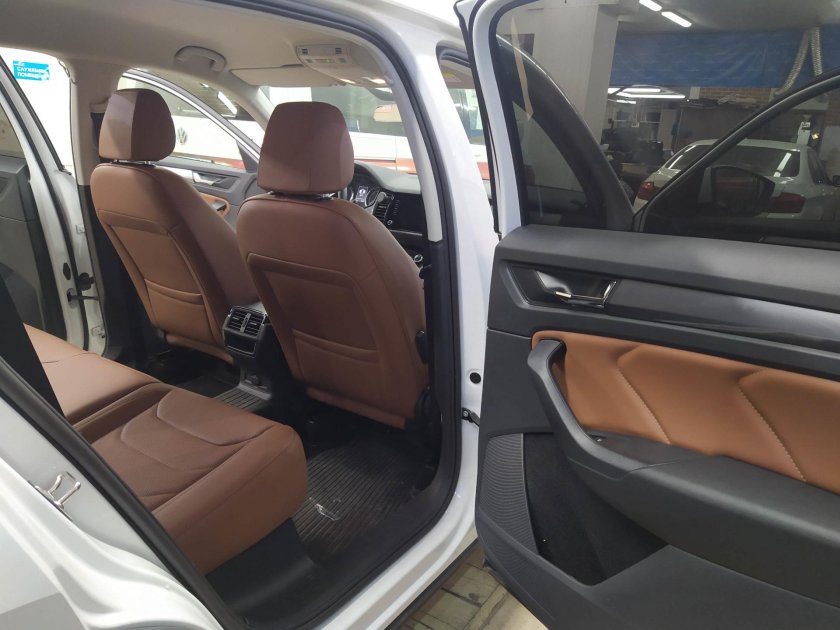 Шкода Кодиак коричневый