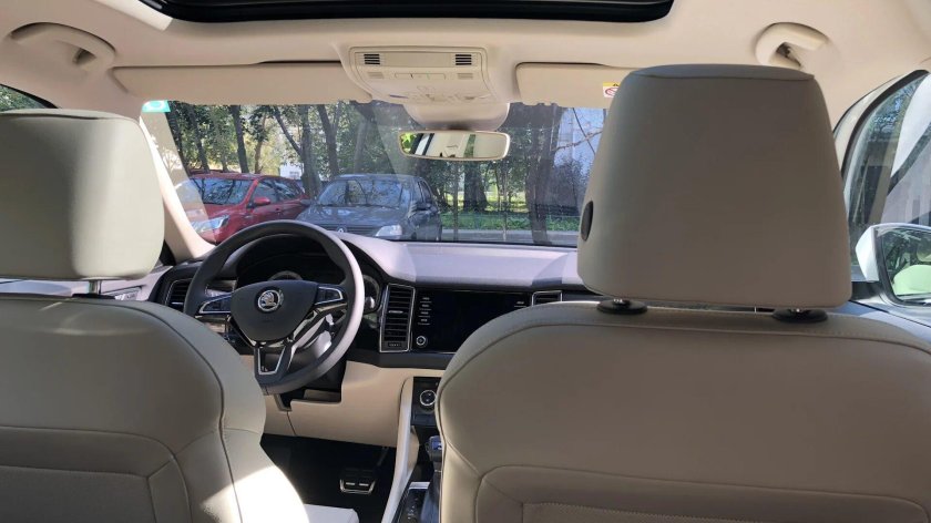 Шкода Кодиак с панорамной крышей