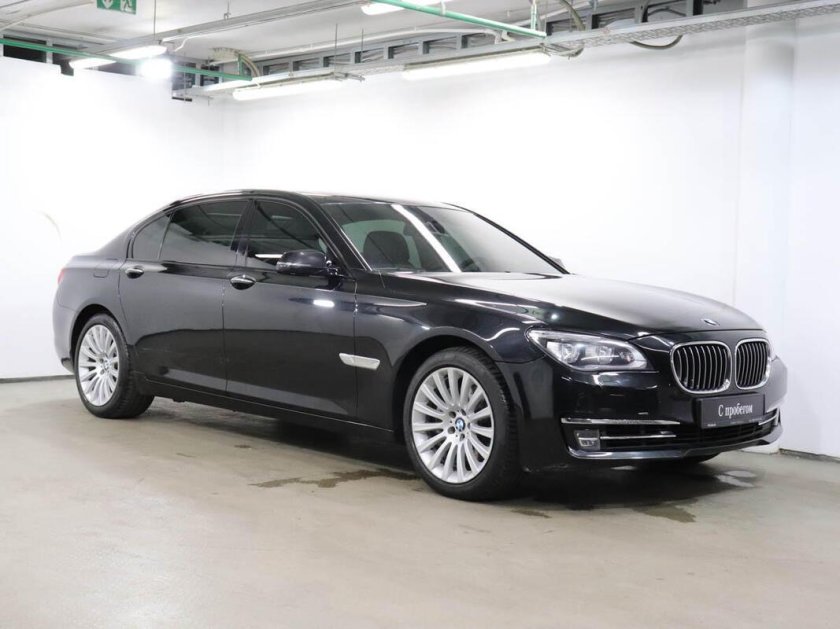 Бмв 7 серии 2012