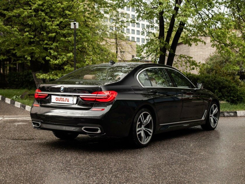 BMW 750li XDRIVE M Sport