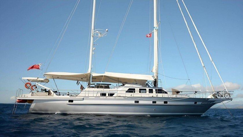 Парусная яхта Аврора