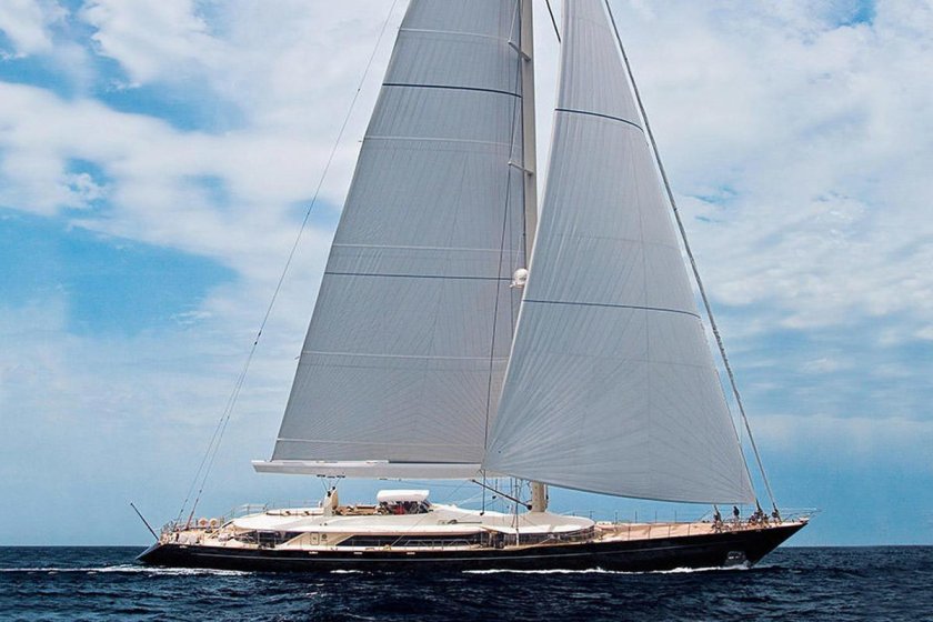 Яхта парусная