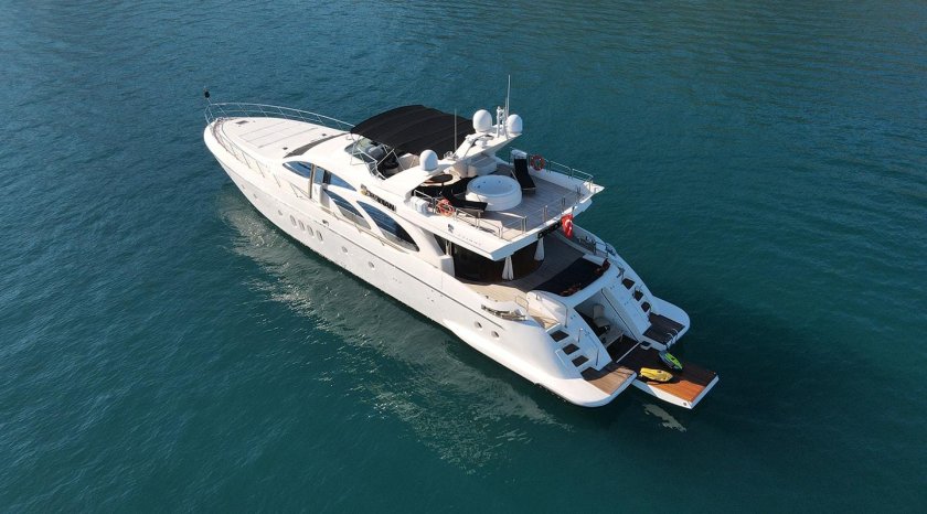 Моторная яхта Azimut 98