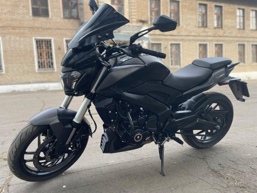 Bajaj dominar 400