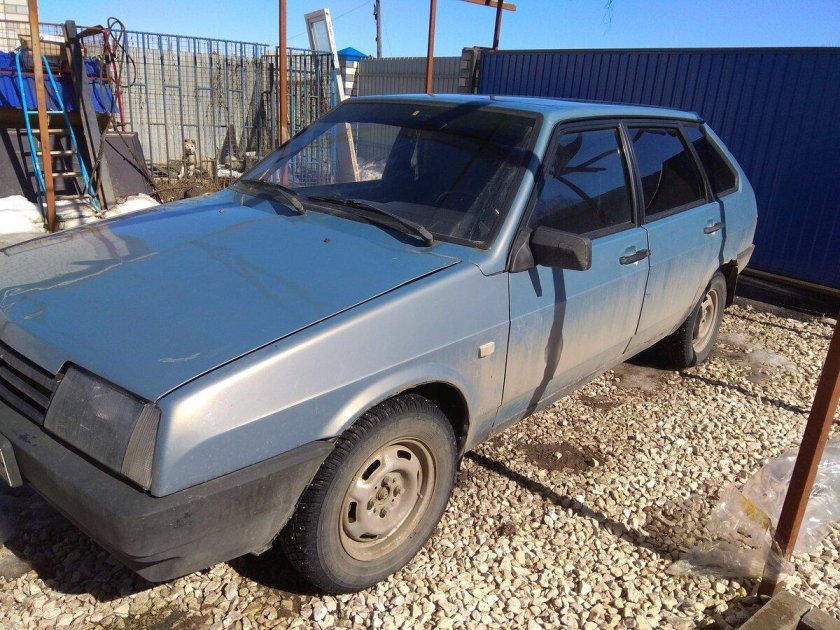 ВАЗ 2109 голубая