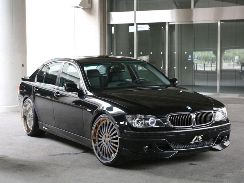 BMW 7 e65
