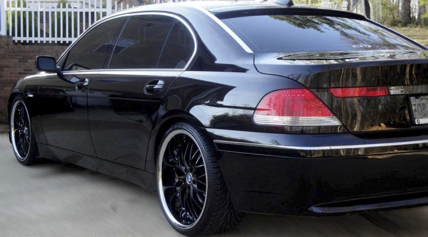 BMW e66 черная