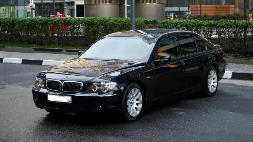 BMW 7 e65