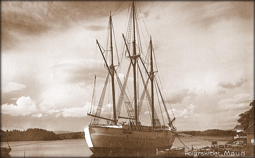 Руаль Амундсен корабль