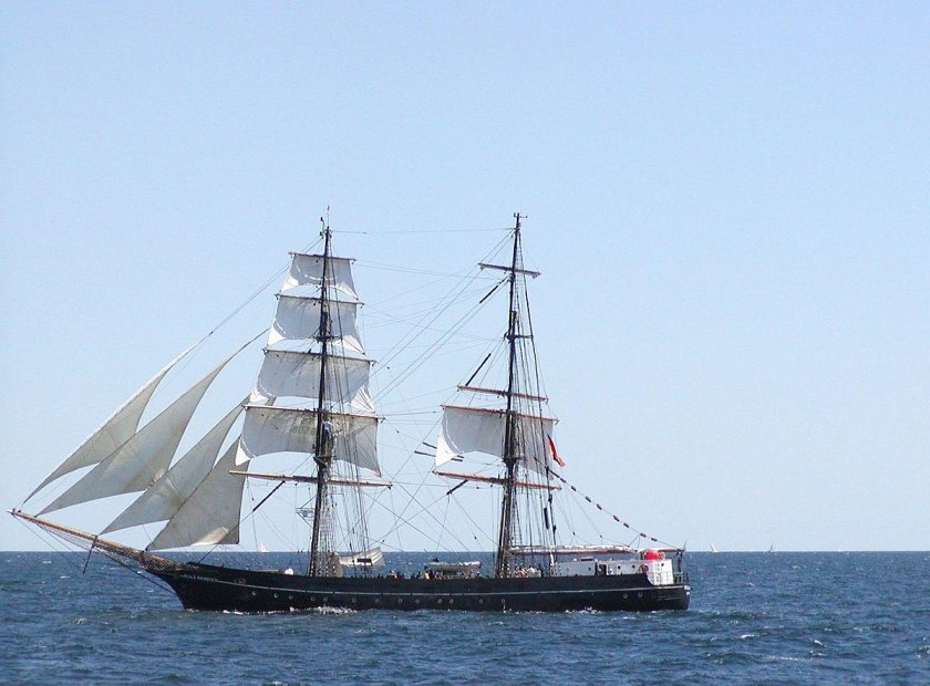 Судно Йоа Амундсен