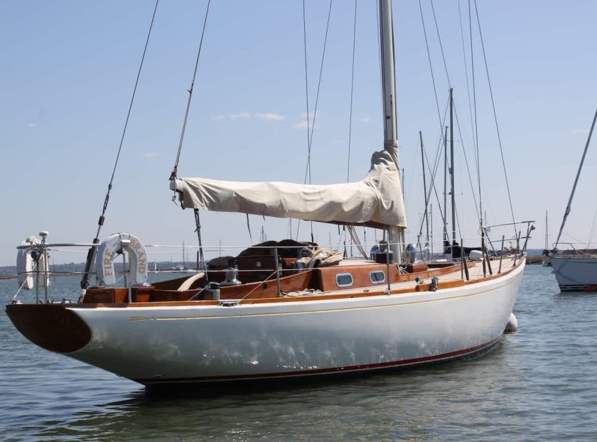 Парусная яхта 30 футов