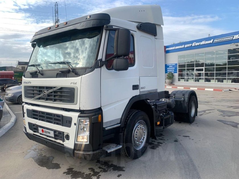 Вольво тягач 2008г