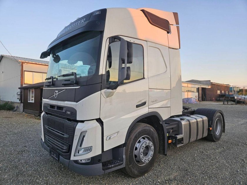 Тягач Volvo fm 460 42 td