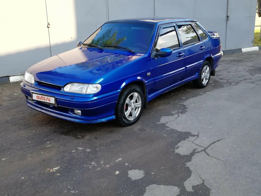 ВАЗ 2115 темно синяя