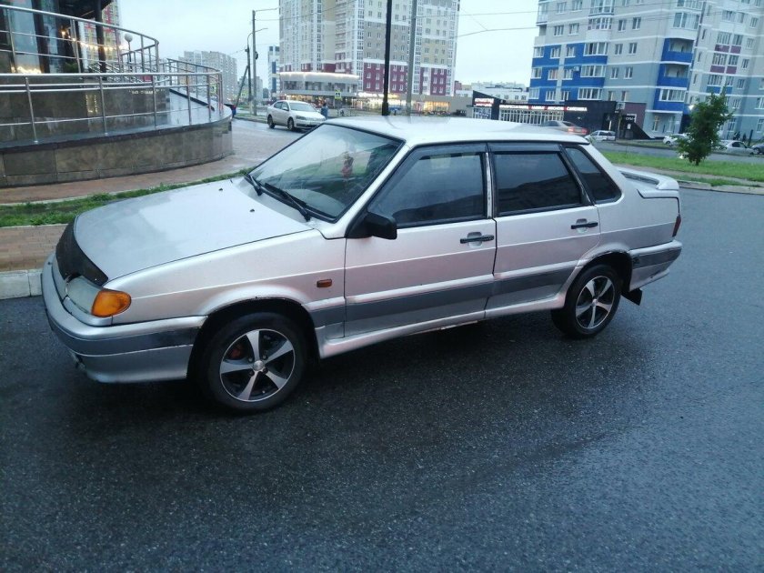 ВАЗ 2115 2001