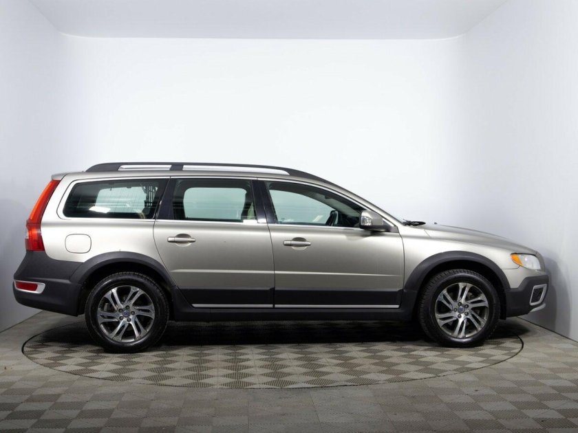 Volvo xc70 ll 2013
