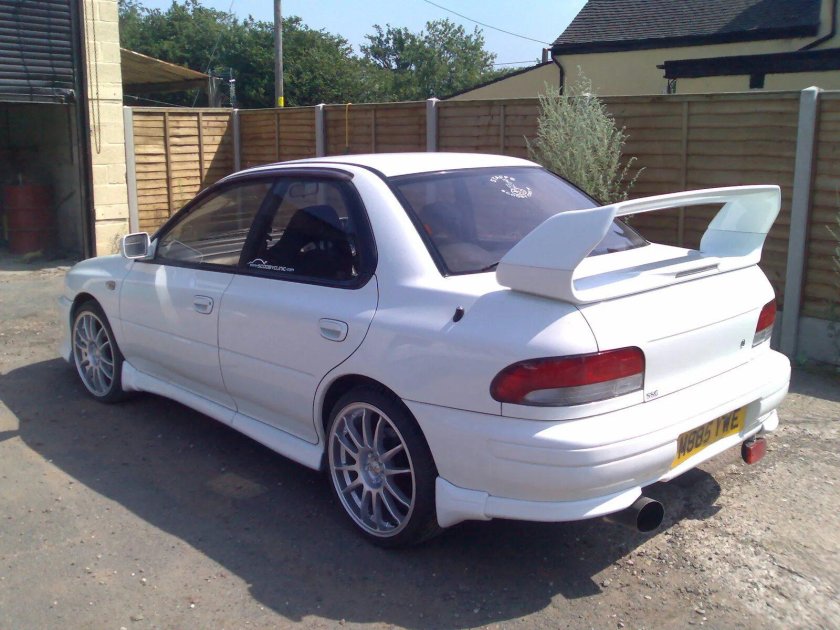 Субару Импреза 1995