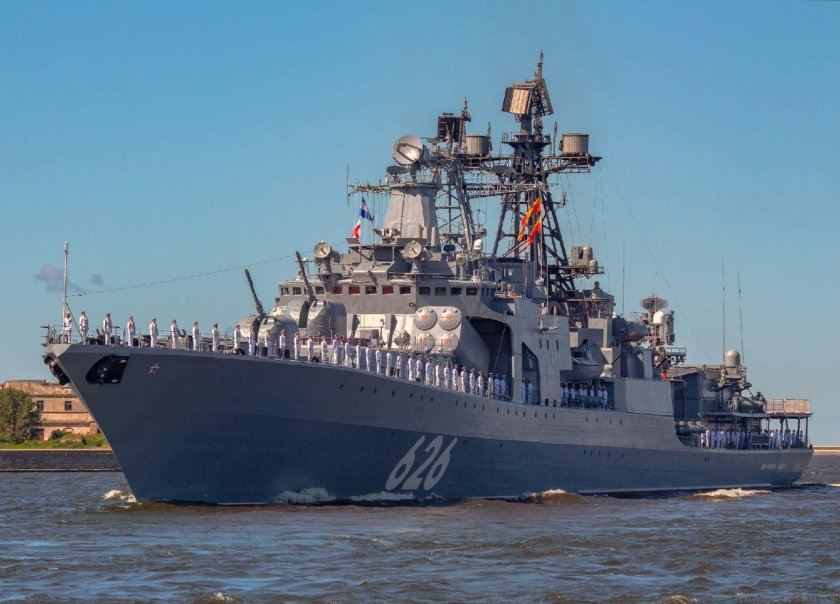 Вице-Адмирал Кулаков корабль