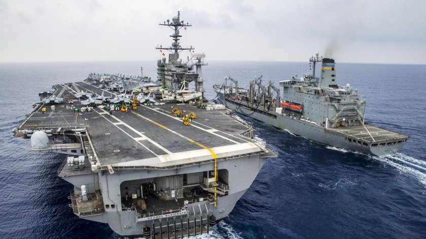 Авианосец USS George Washington