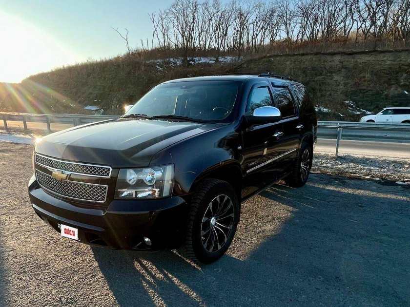Chevrolet tahoe 2014 черный