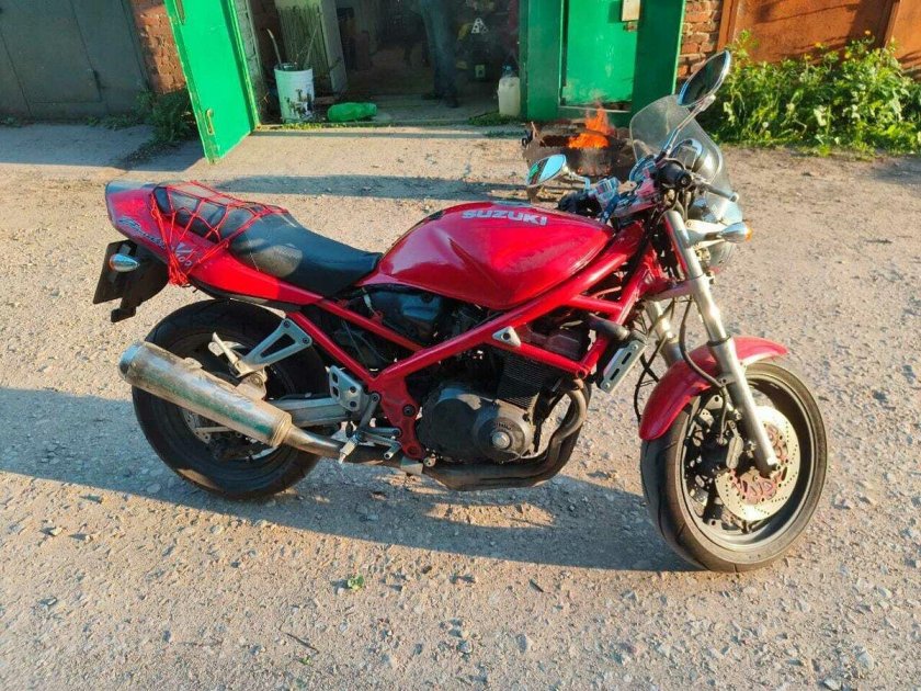 Сузуки бандит 400 красноголовый