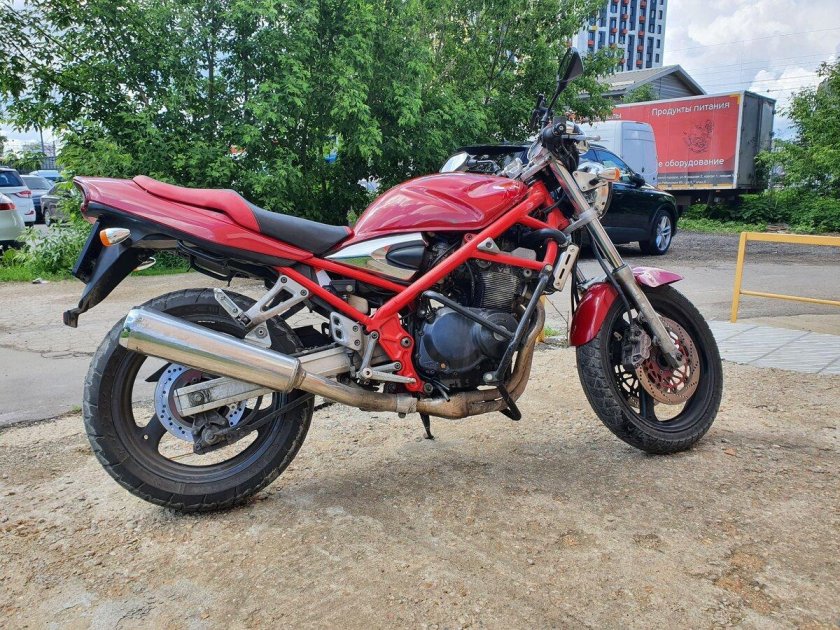 Сузуки бандит 250