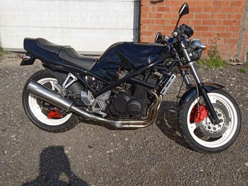 Suzuki Bandit 400v