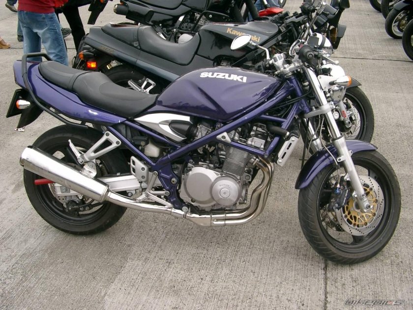 Сузуки бандит GSF 400