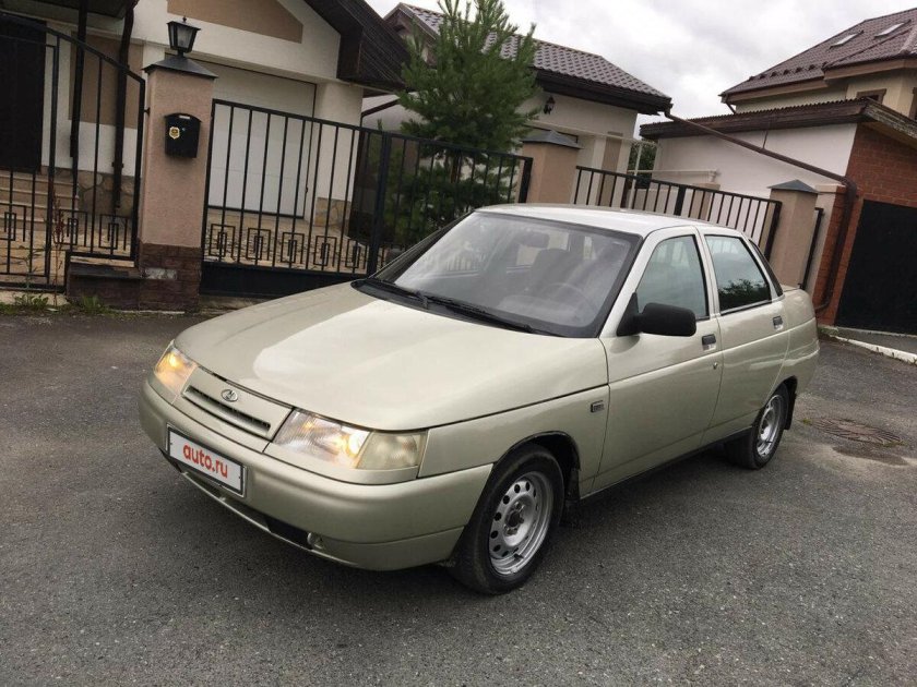 ВАЗ 2110 бежевый металлик