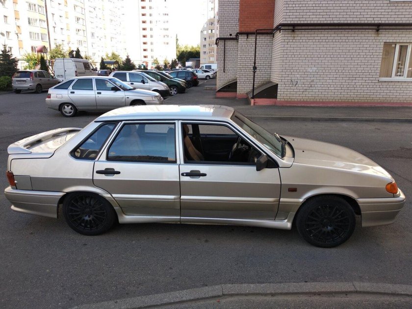 ВАЗ 2115 бежевая