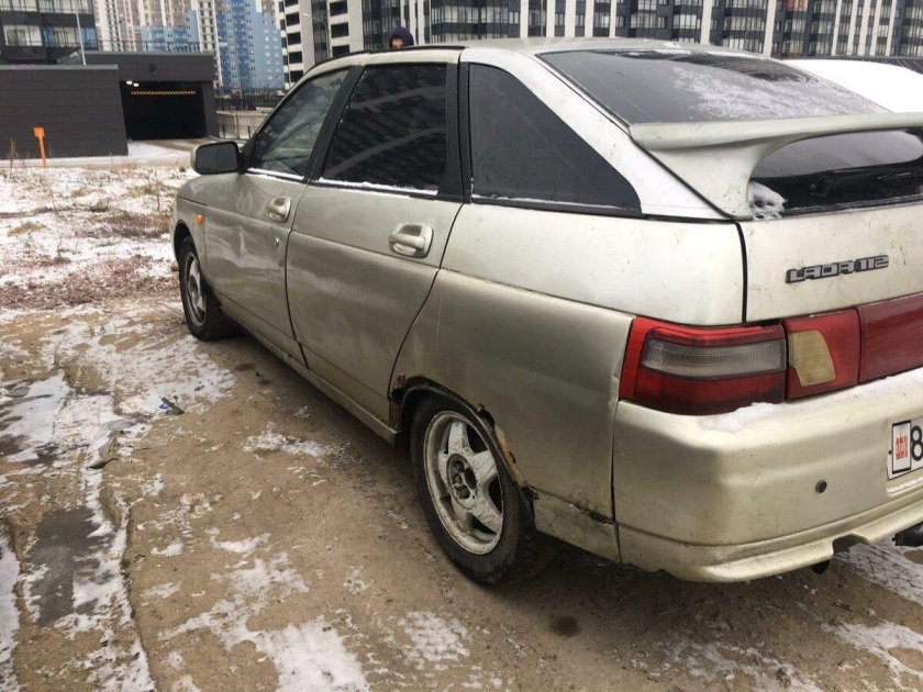 Золотая ВАЗ 2112