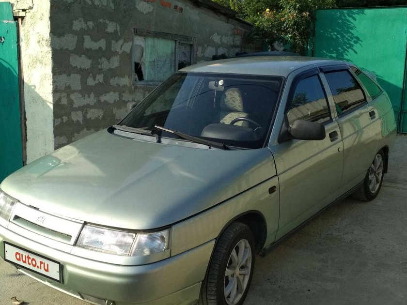 ВАЗ 2112 2006 зеленый