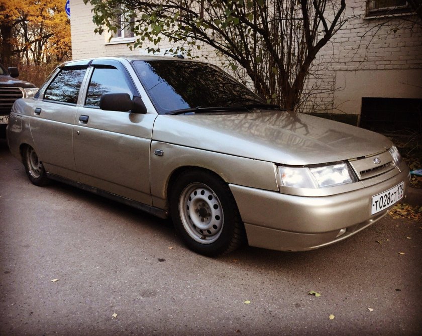 ВАЗ 2110 серая