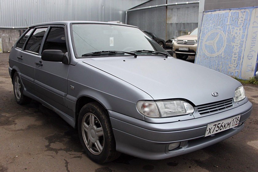 Серебристый матовый ВАЗ 2114