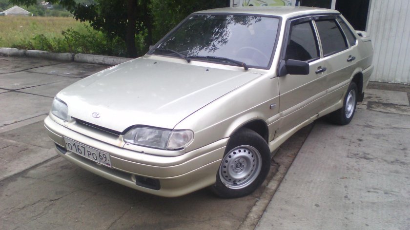 ВАЗ 2115 серебристо бежевый