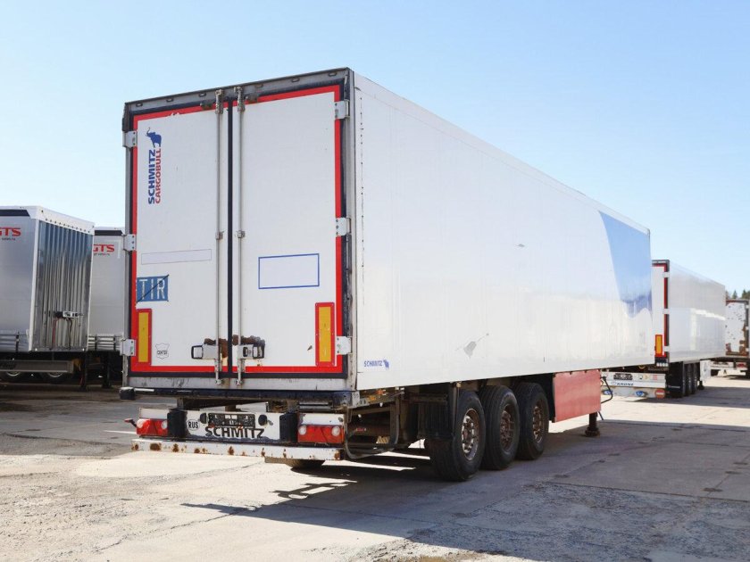 Полуприцеп шмитц