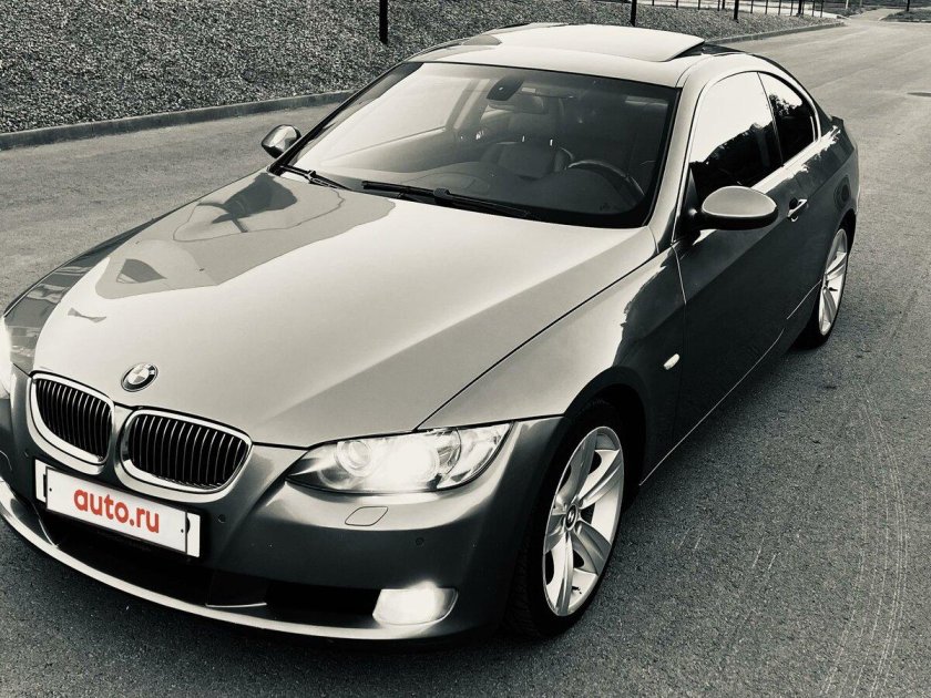 БМВ 3 серии серая