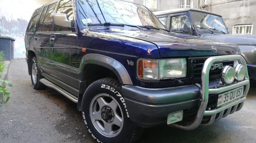 Опель Монтерей 1995