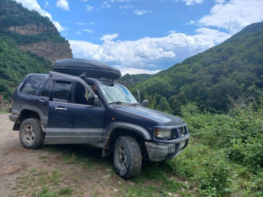 Опель Монтерей