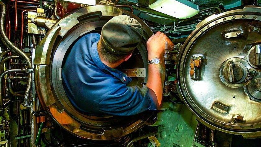 Машинист-Турбинист подводной лодки