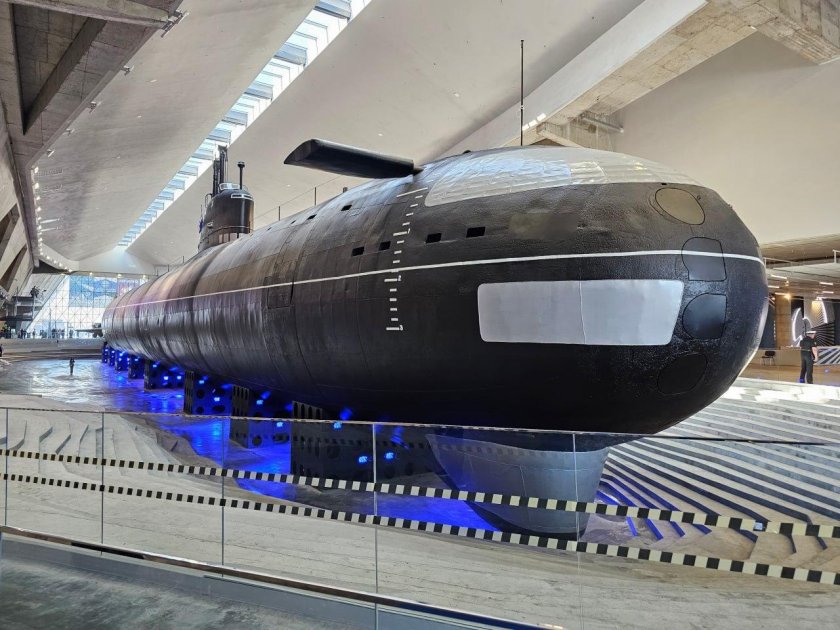 Подводная лодка к-3 Ленинский комсомол в Кронштадте