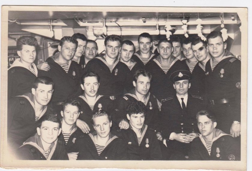 БПК Адмирал Исаченков экипаж