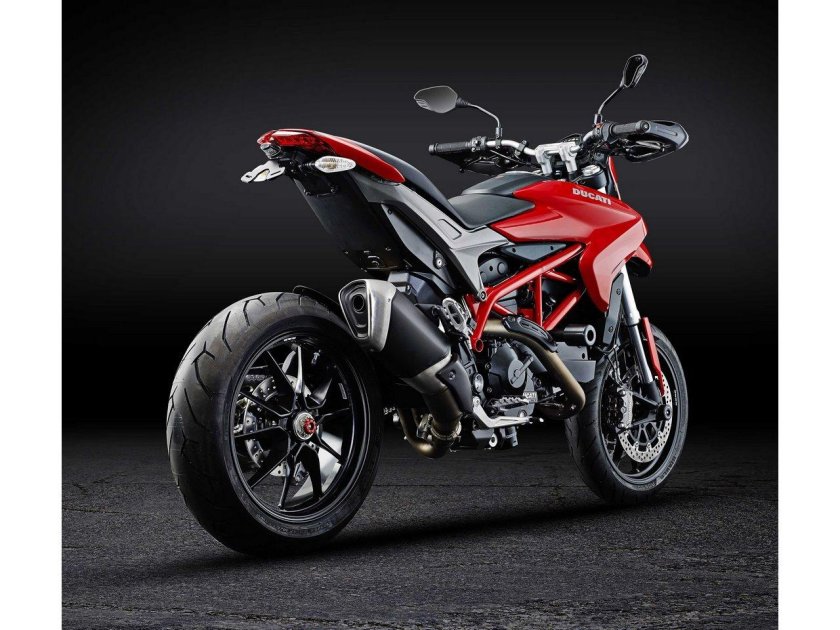Ducati Hypermotard 821