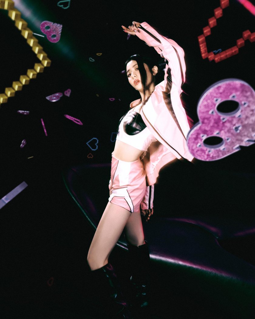 Юнджин le Serafim