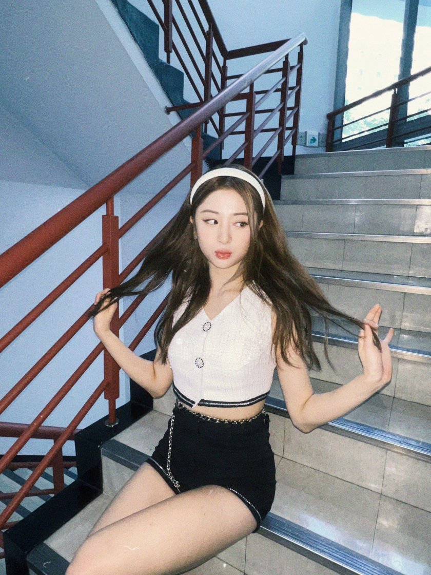 Юнджин le Serafim