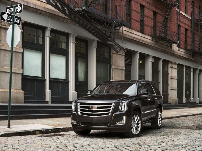 Кадиллак Эскалейд 2017